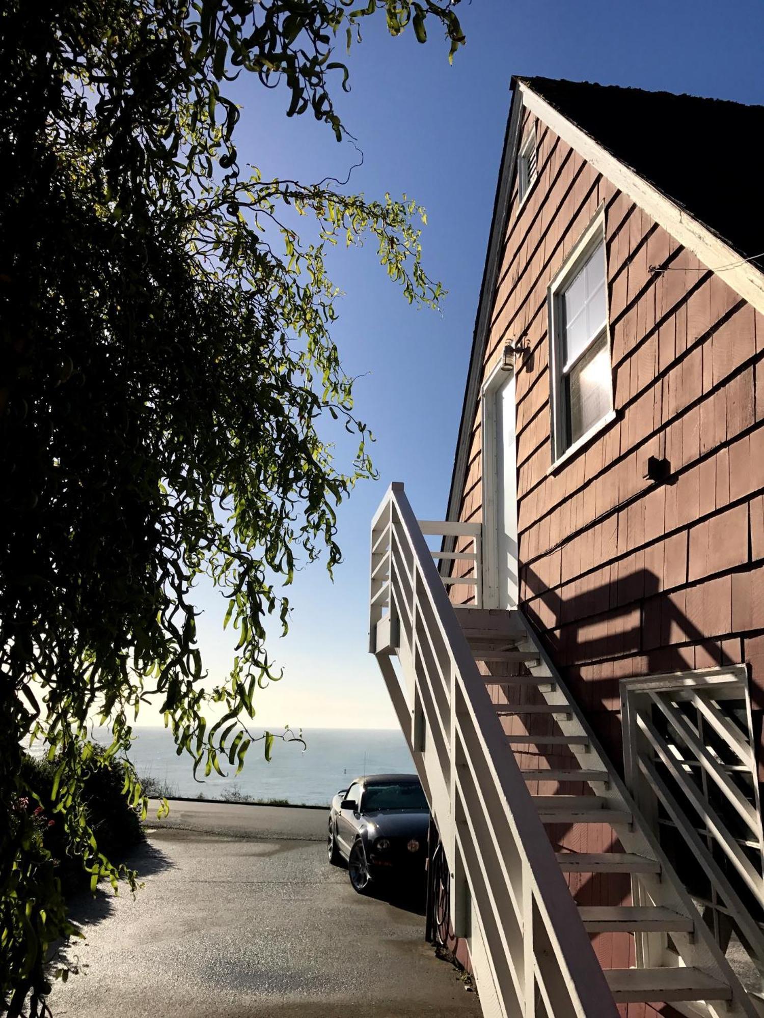 Trinidad Bay Bed And Breakfast Hotel Екстер'єр фото