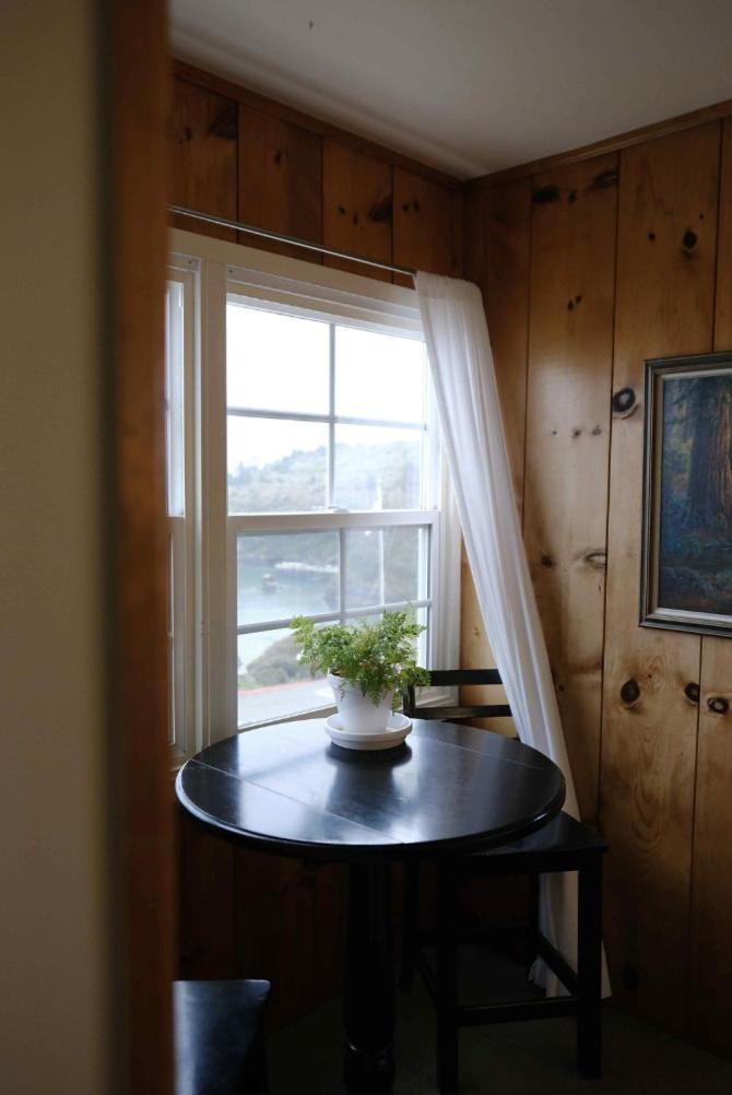 Trinidad Bay Bed And Breakfast Hotel Екстер'єр фото